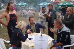 zsuriasztal2.jpg